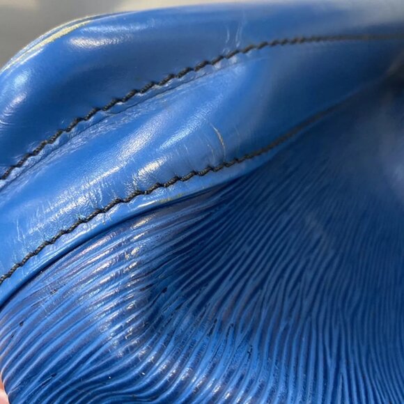 LOUIS VUITTON Noe GM Drawstring Shoulder Bag Epi Leather Blue - Picture 8 of 16